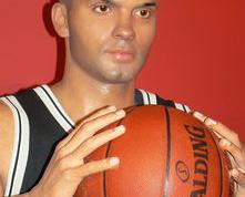 詹姆斯遭遇二十连败，瑞士队教练面临压力！